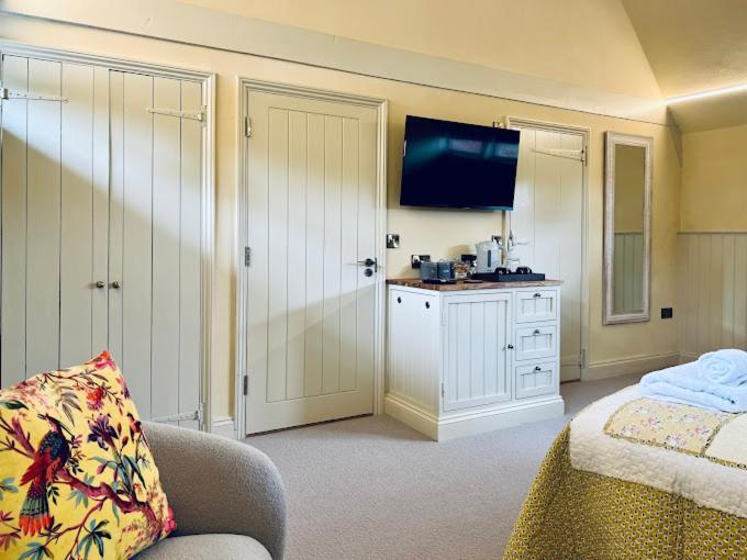 Dingle Marsh Barns Hotel ดันนิช ภายนอก รูปภาพ